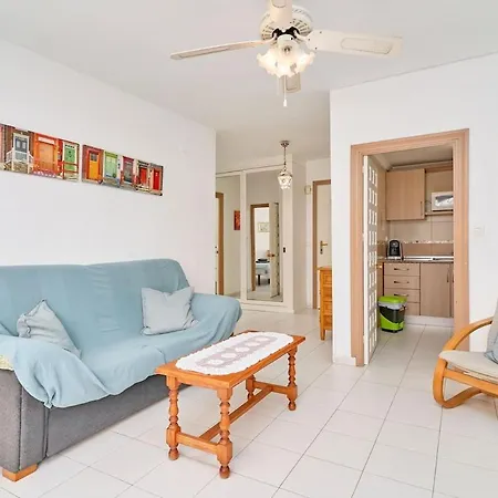 Large One Bed Apartment